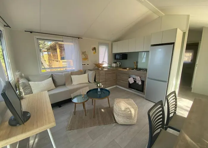 キャンプ場 L'arbre Perche Saint-Raphaël